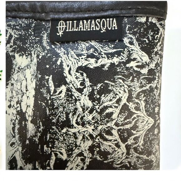 ILLAMASQUA Makeup Brush Holder - Picture 5 of 5